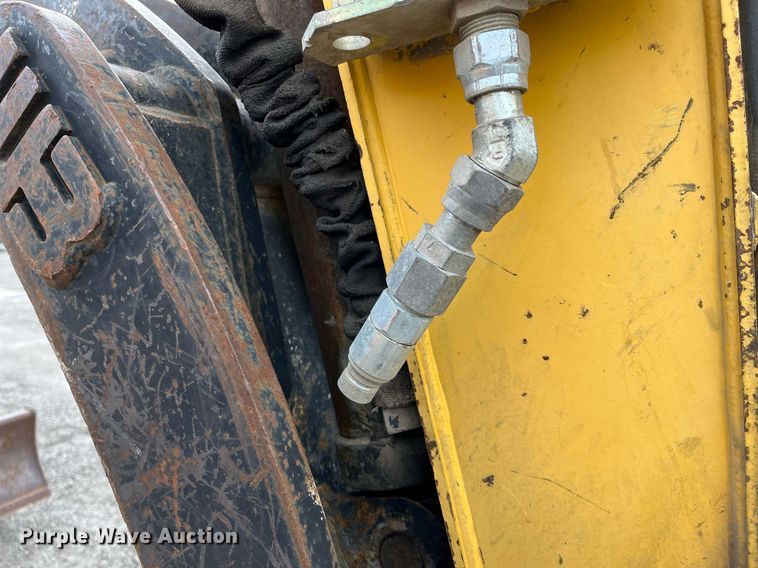 image for item DQ3981 2008 Komatsu PC88MR-8  mini excavator