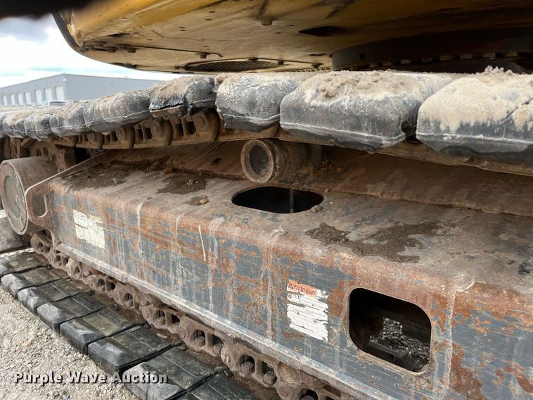 image for item DQ3981 2008 Komatsu PC88MR-8  mini excavator