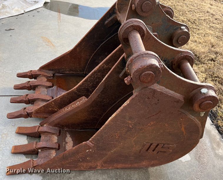 image for item DQ3981 2008 Komatsu PC88MR-8  mini excavator