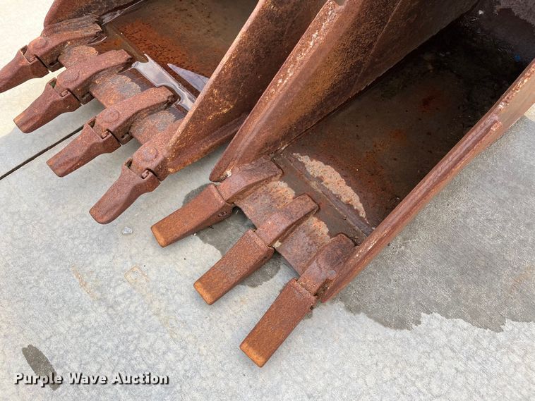 image for item DQ3981 2008 Komatsu PC88MR-8  mini excavator