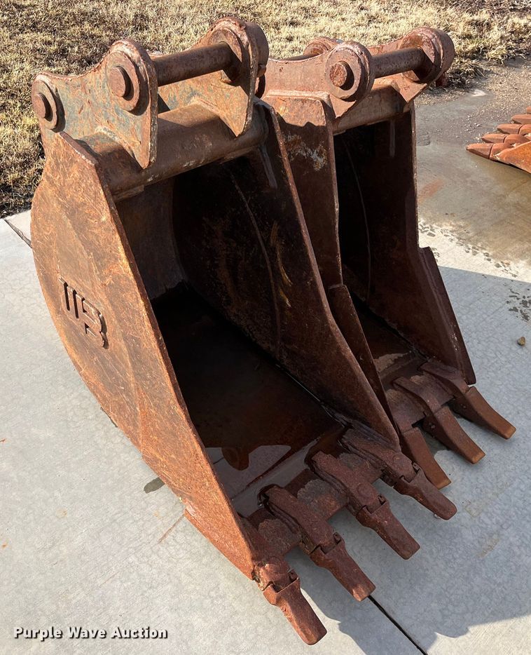 image for item DQ3981 2008 Komatsu PC88MR-8  mini excavator