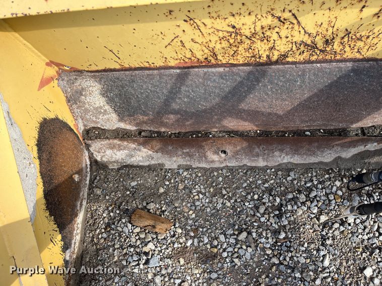 image for item DQ3982 Brown  box blade