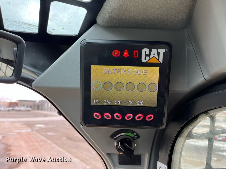 image for item DQ3985 2015 Caterpillar 277D  tracked skid steer loader