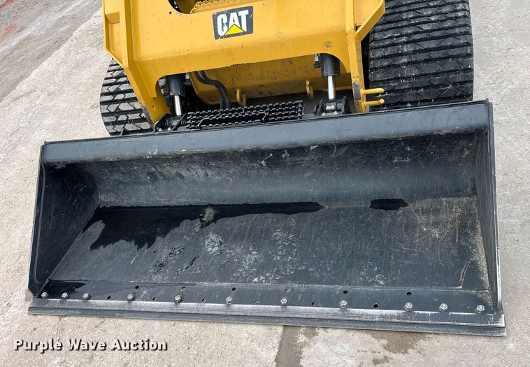 image for item DQ3985 2015 Caterpillar 277D  tracked skid steer loader