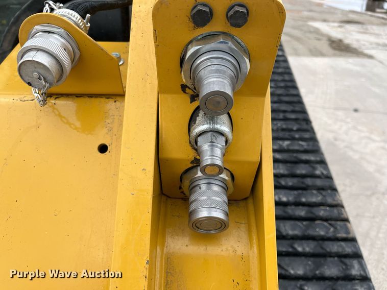 image for item DQ3985 2015 Caterpillar 277D  tracked skid steer loader