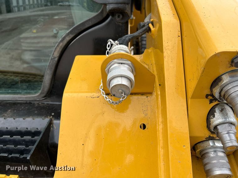 image for item DQ3985 2015 Caterpillar 277D  tracked skid steer loader