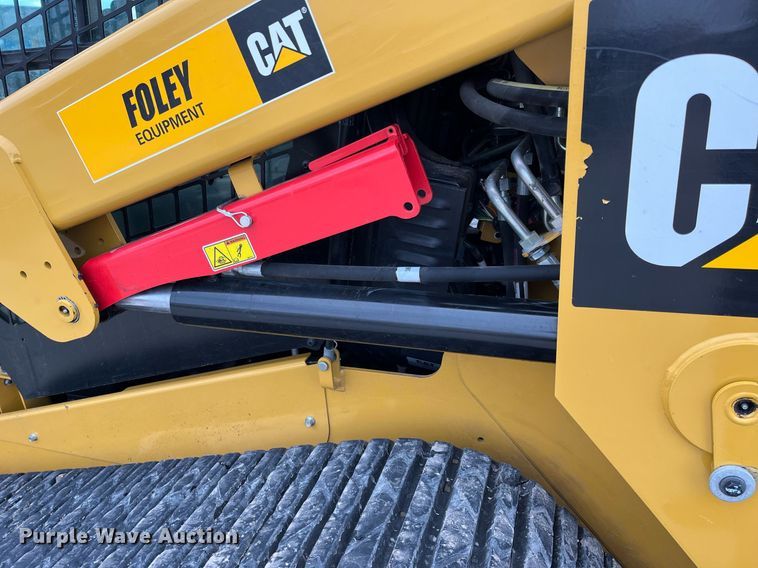 image for item DQ3985 2015 Caterpillar 277D  tracked skid steer loader