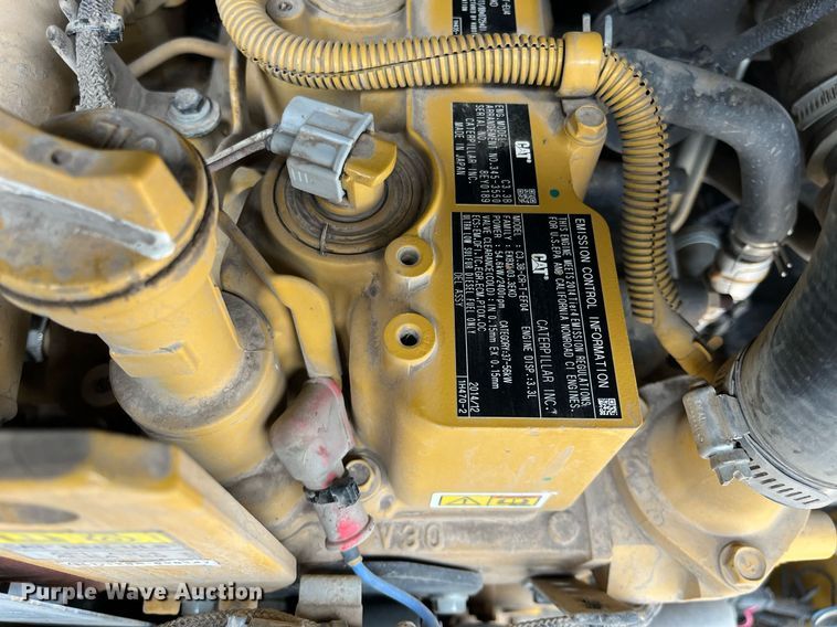 image for item DQ3985 2015 Caterpillar 277D  tracked skid steer loader