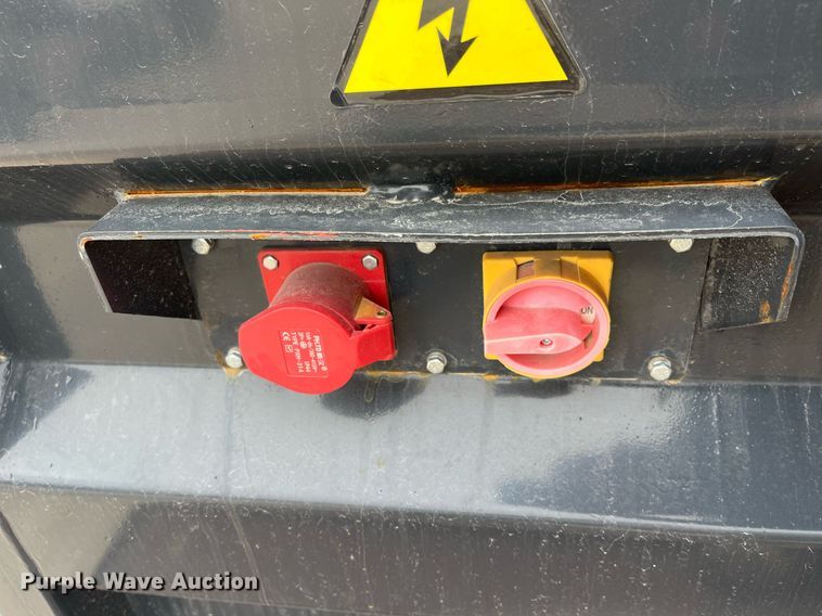 image for item DQ4035 Paladin US70  screen