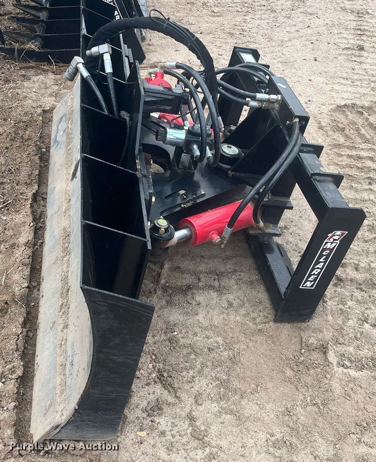 image for item DQ4050 Mclaren SW76  skid steer blade