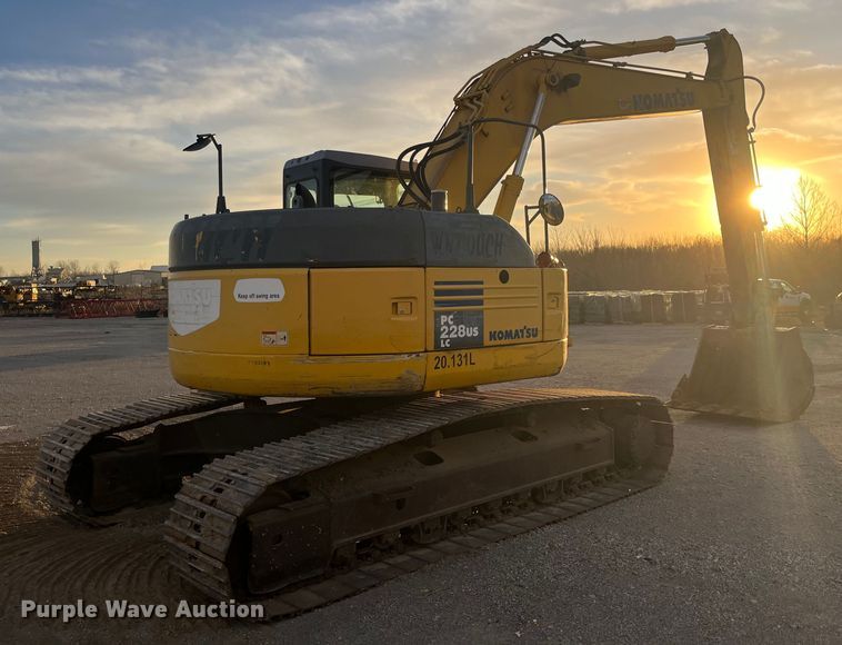 image for item DQ5076 2006 Komatsu PC228USLC-3N0  excavator