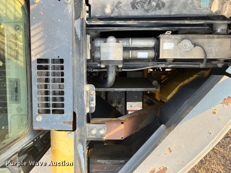 image for item DQ5076 2006 Komatsu PC228USLC-3N0  excavator