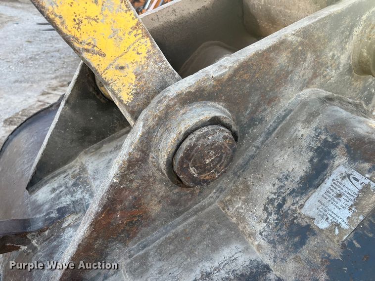 image for item DQ5076 2006 Komatsu PC228USLC-3N0  excavator