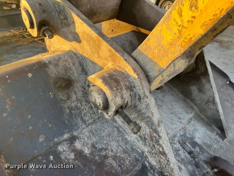 image for item DQ5076 2006 Komatsu PC228USLC-3N0  excavator