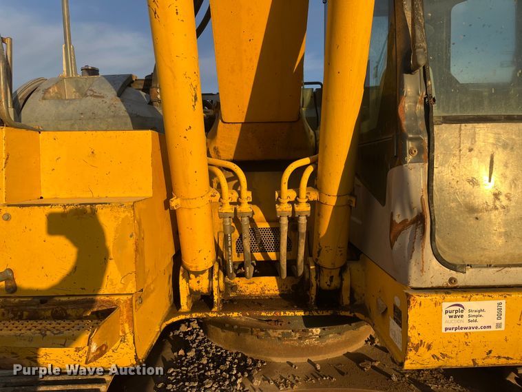 image for item DQ5076 2006 Komatsu PC228USLC-3N0  excavator