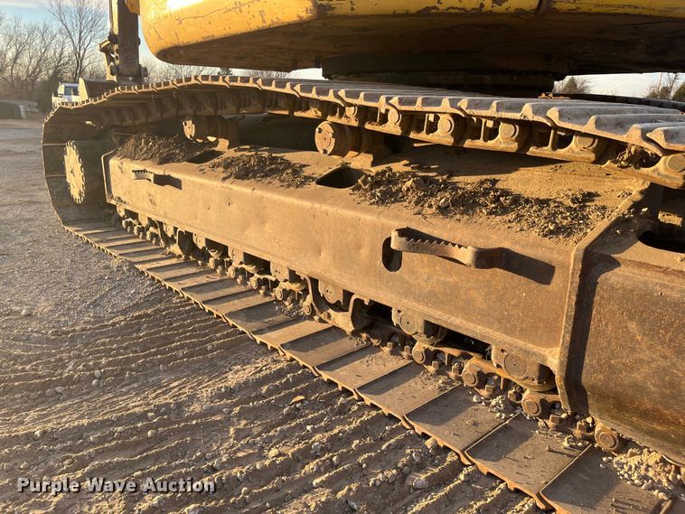 image for item DQ5076 2006 Komatsu PC228USLC-3N0  excavator