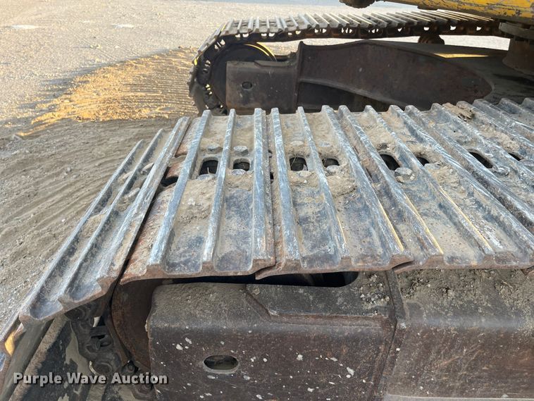 image for item DQ5076 2006 Komatsu PC228USLC-3N0  excavator