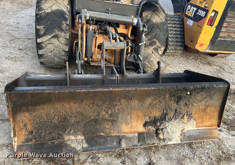 image for item DQ5077 2008 Case 570MXT  landscape tractor