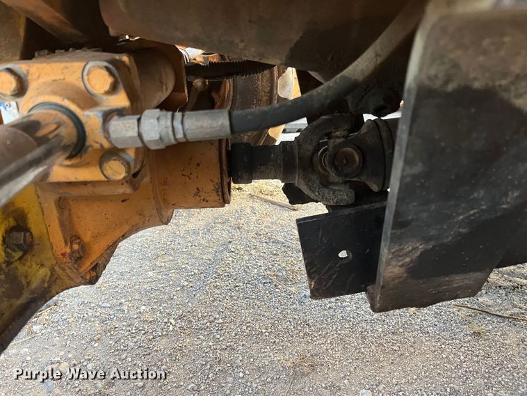 image for item DQ5077 2008 Case 570MXT  landscape tractor