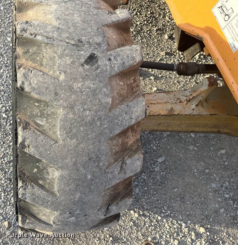 image for item DQ5077 2008 Case 570MXT  landscape tractor