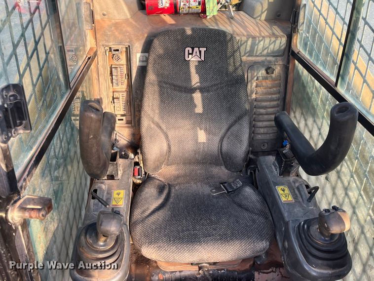 image for item DQ5078 2015 Caterpillar 289D  tracked skid steer loader
