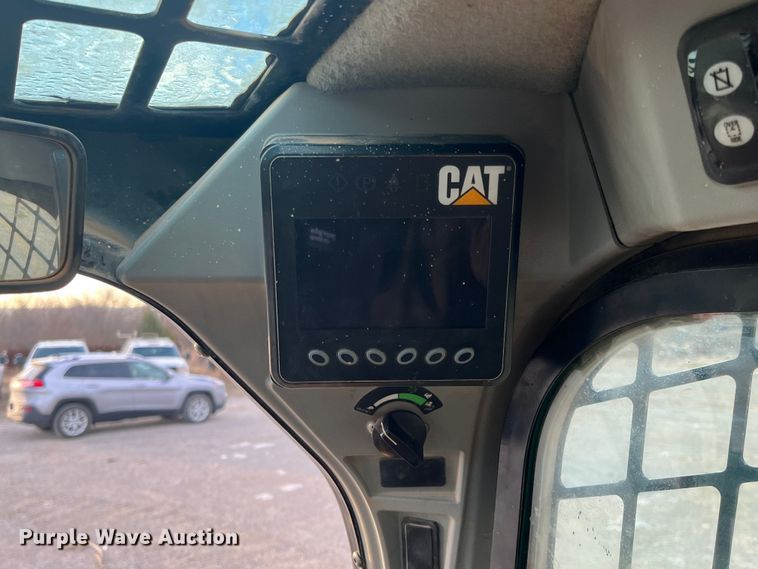 image for item DQ5078 2015 Caterpillar 289D  tracked skid steer loader