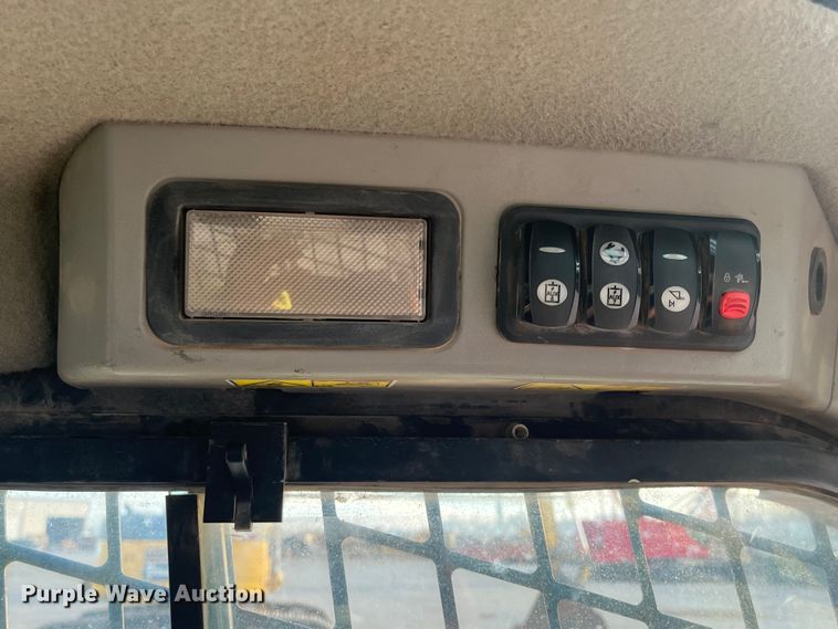 image for item DQ5078 2015 Caterpillar 289D  tracked skid steer loader