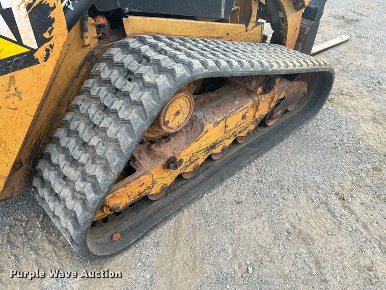 image for item DQ5078 2015 Caterpillar 289D  tracked skid steer loader