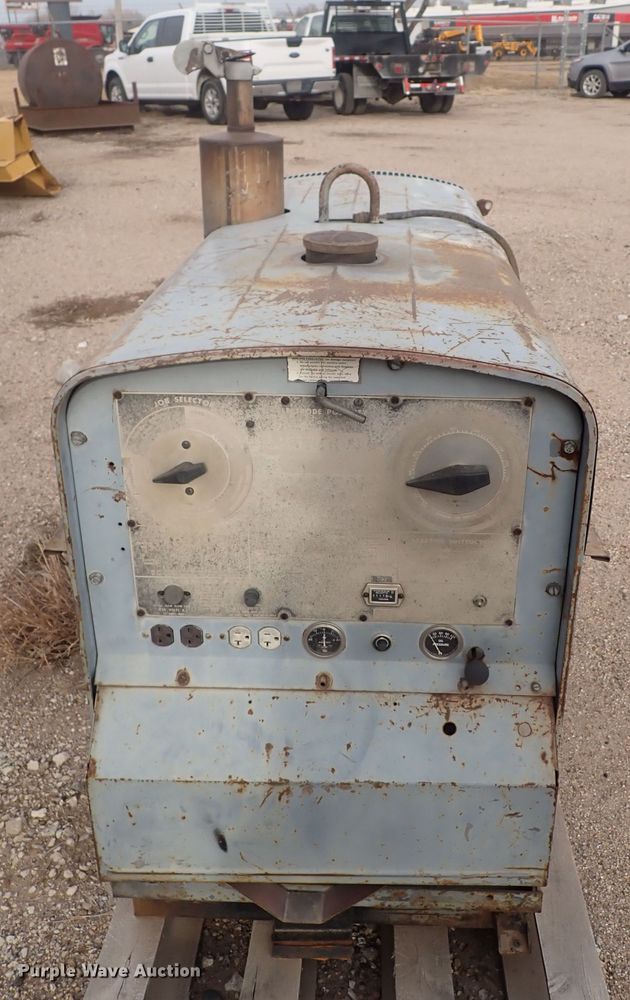image for item DQ5079 Lincoln SAE-350  welder