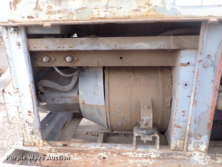 image for item DQ5079 Lincoln SAE-350  welder