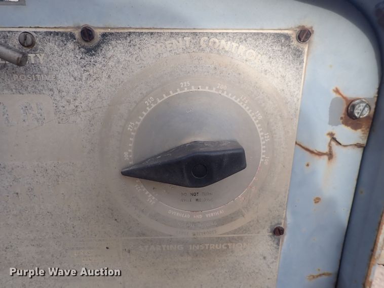 image for item DQ5079 Lincoln SAE-350  welder