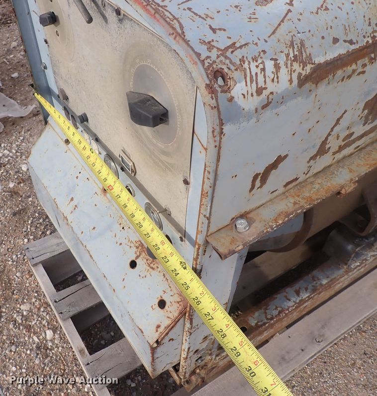 image for item DQ5079 Lincoln SAE-350  welder
