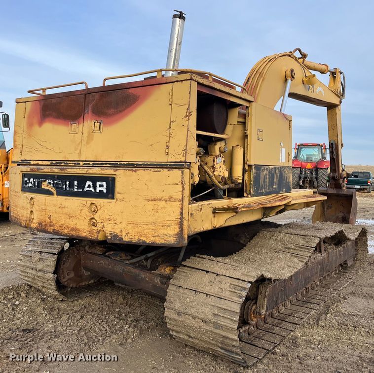 image for item DQ5113 1984 Caterpillar 225  excavator