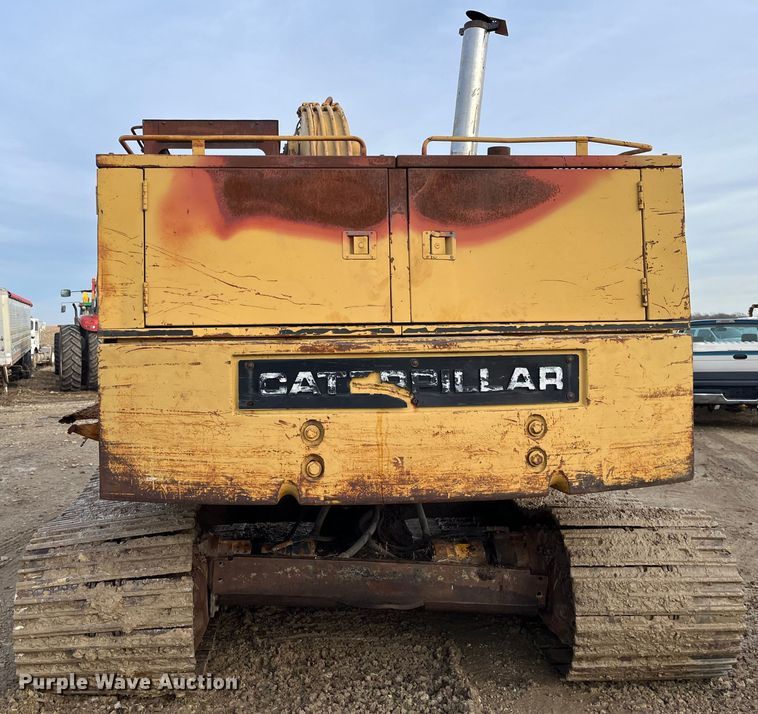 image for item DQ5113 1984 Caterpillar 225  excavator