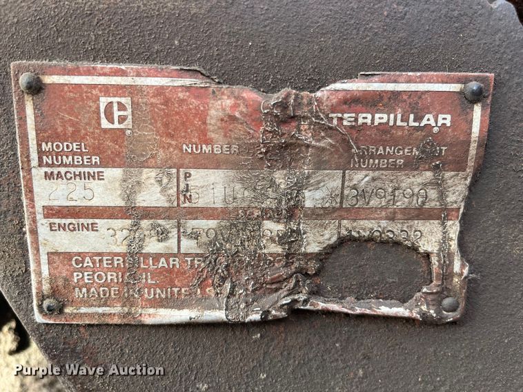 image for item DQ5113 1984 Caterpillar 225  excavator