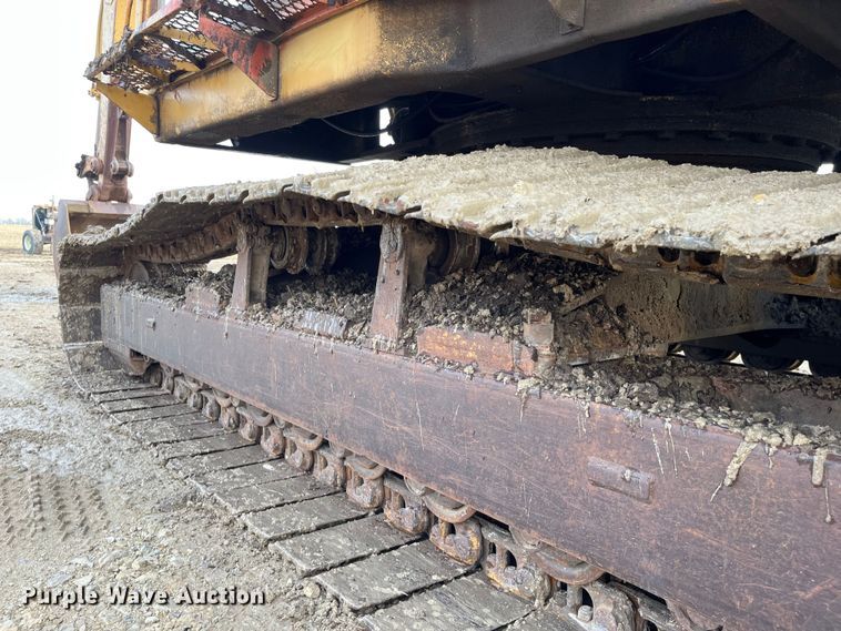 image for item DQ5113 1984 Caterpillar 225  excavator