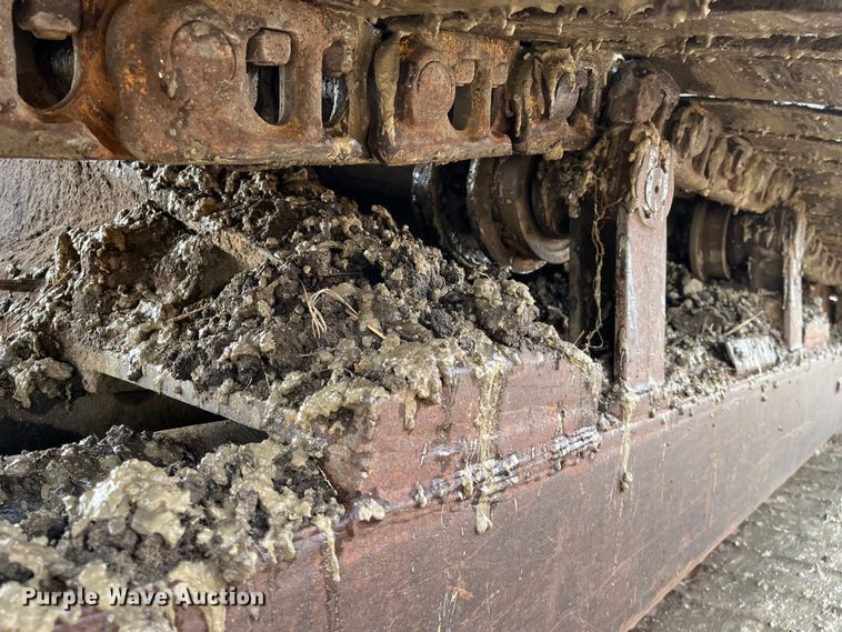 image for item DQ5113 1984 Caterpillar 225  excavator