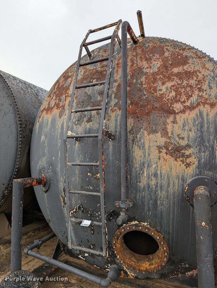 image for item DR6803 Frac tank