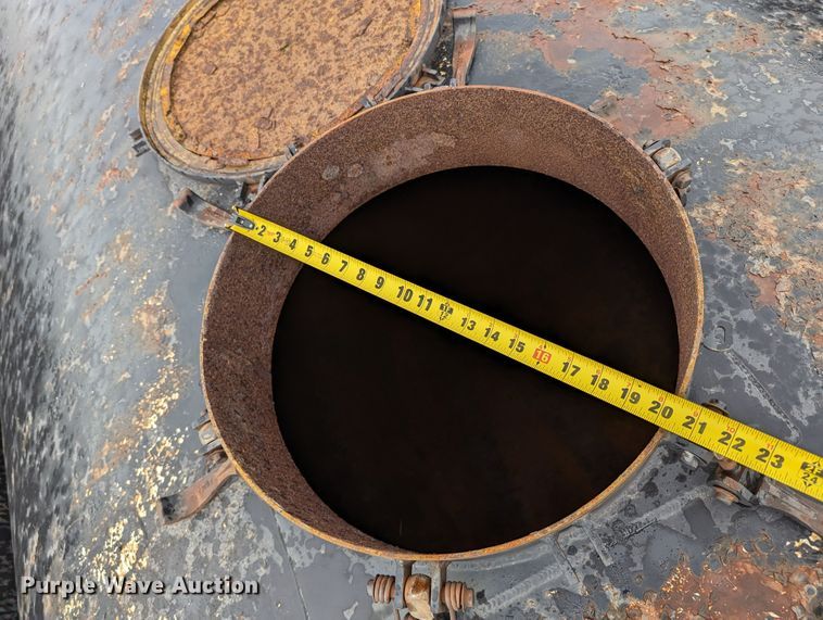 image for item DR6803 Frac tank