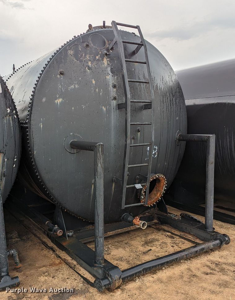 image for item DR6804 Frac tank