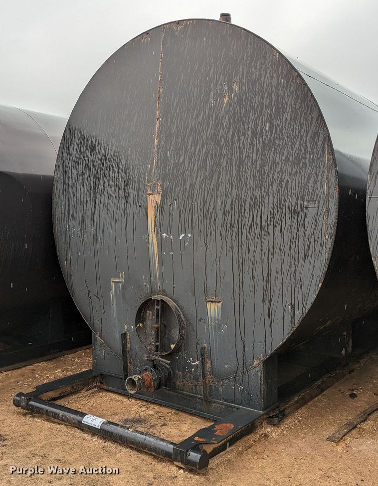 image for item DR6805 Frac tank
