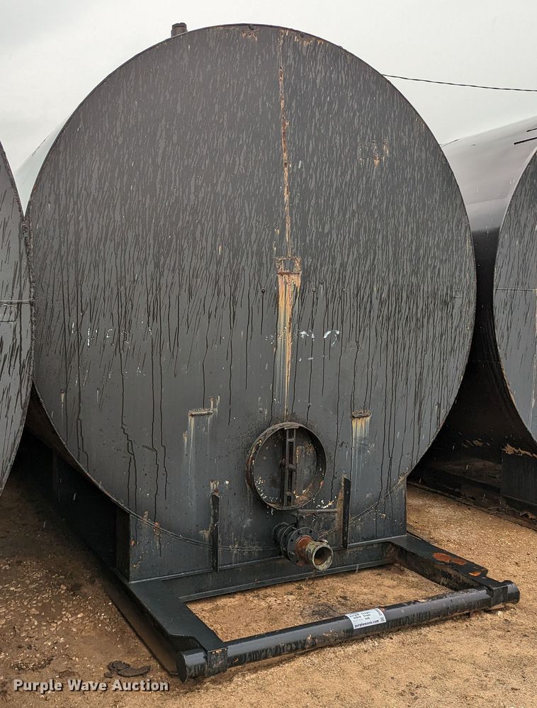 image for item DR6805 Frac tank