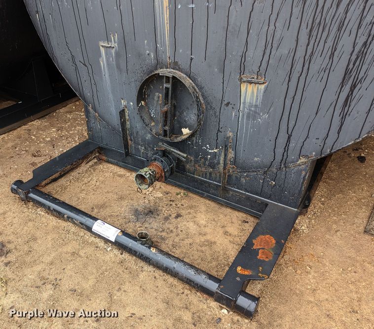 image for item DR6805 Frac tank