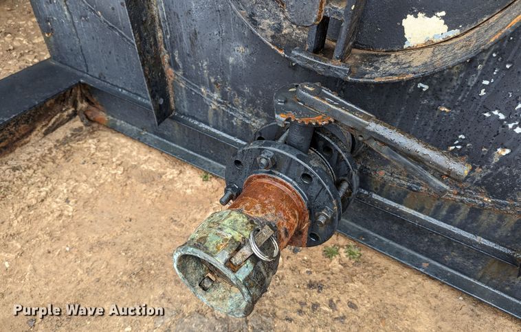 image for item DR6805 Frac tank