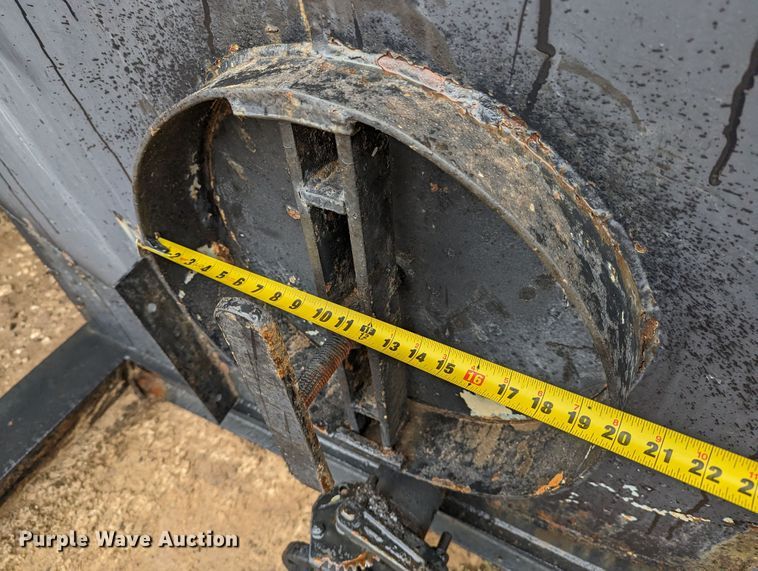 image for item DR6805 Frac tank