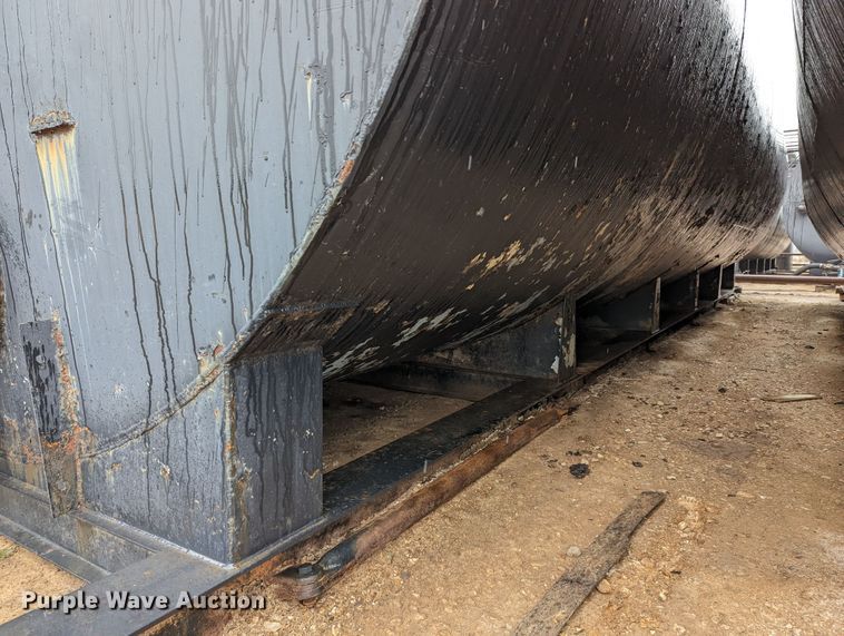 image for item DR6805 Frac tank