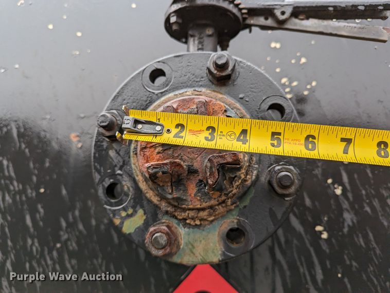 image for item DR6805 Frac tank