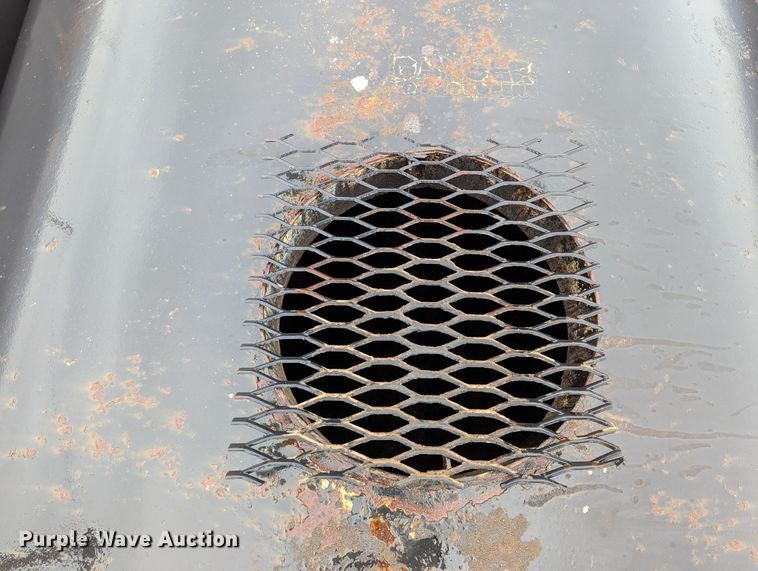 image for item DR6805 Frac tank