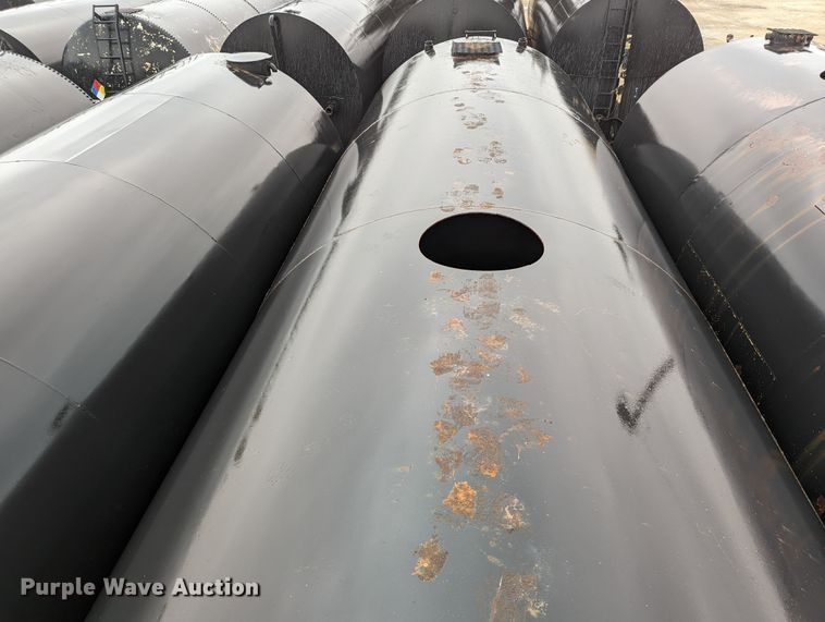 image for item DR6805 Frac tank