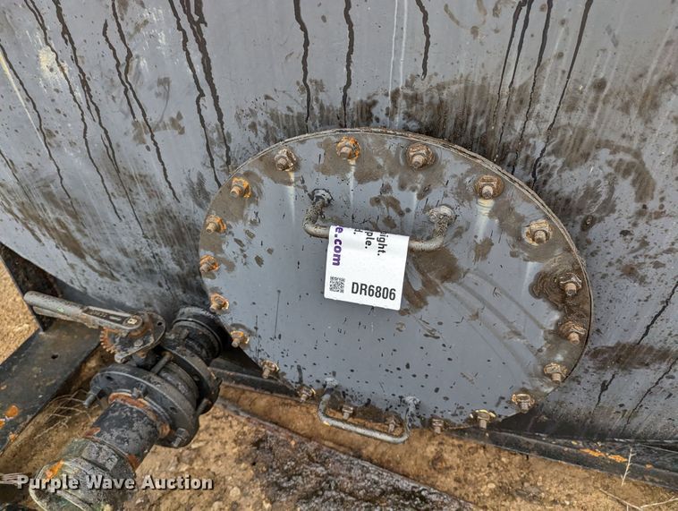 image for item DR6806 Frac tank